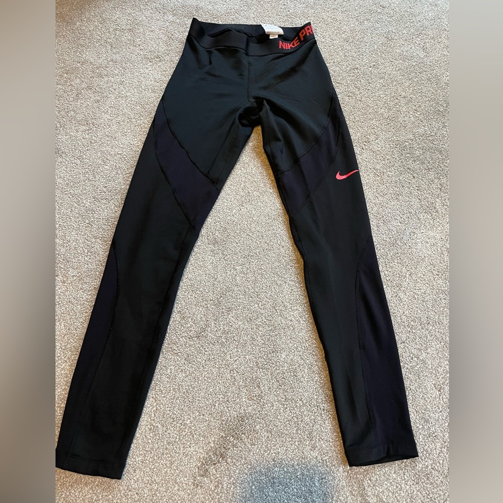 Nike Pro Hyperwarm leggings. Size = Medium